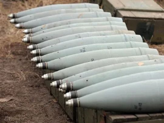 Десятки мільярдів гривень на&nbsp;оновлення виробництва та&nbsp;аванси на&nbsp;боєприпаси, яких фронт досі не&nbsp;отримує