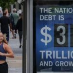 Госдолг США не уменьшится при Харрис и взлетит при Трампе