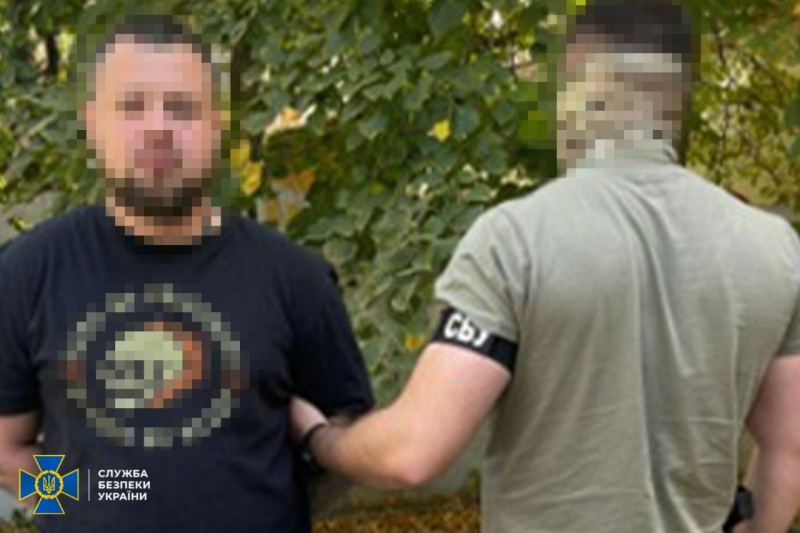 СБУ затримала велику злочинну групу, яка заробила на ухилянтах 40 мільйонів гривень (фото)