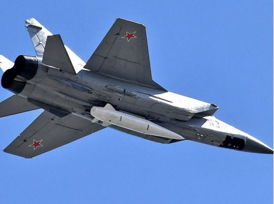 Ворог атакував Київ з&nbsp;повітря, в&nbsp;трьох районах зафіксовано падіння уламків
