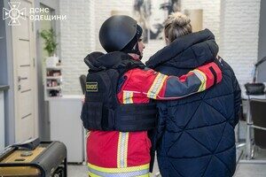 На месте "прилета" в Одессе развернули штаб помощи, прокуратура начала расследование (обновлено)