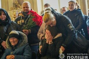 В Одессе простились с полицейским, который получил тяжелые ранения во время обстрела города 18 ноября