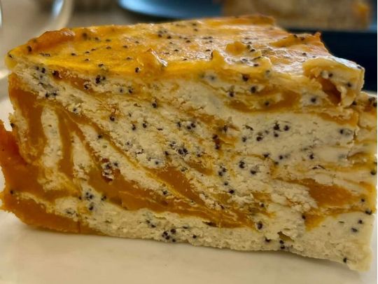 Мармурова запіканка з&nbsp;гарбузом і&nbsp;маком: корисні ласощі, які легко готувати