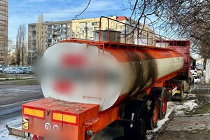В Одессе мужчина поджег грузовик, потому что он закрывал ему пейзаж