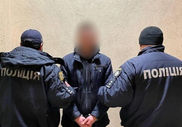 В Молдову за пять тысяч долларов: молодой человек из Одесской области помогал уклонистам бежать из Украины В Молдову за пять тысяч долларов: молодой человек из Одесской области помогал уклонистам бежать из Украины