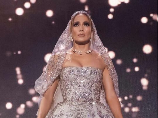 Дженніфер Лопес здивувала шанувальників поганими манерами
