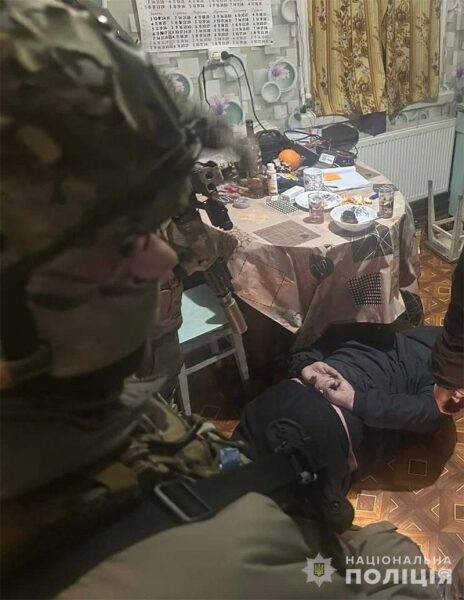 Готували замах на&nbsp;сім&rsquo;ю волонтерів: правоохоронці знешкодили небезпечну банду