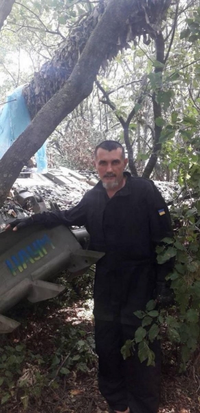Під час прориву на Херсон на одному з напрямків танк Сергія йшов першим: родина воїна вірить, що він посмертно отримає звання «Герой України»