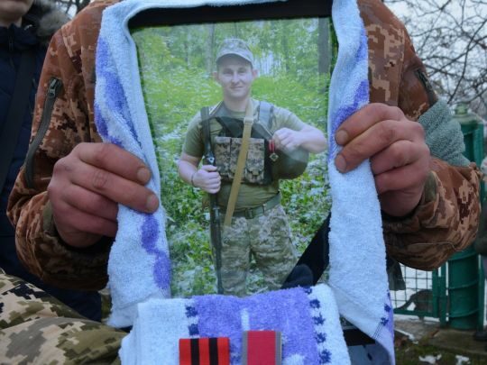 За&nbsp;героїзм отримав &laquo;Золотий хрест&raquo;: біля Часового Яру загинув воїн з&nbsp;Вінниччини