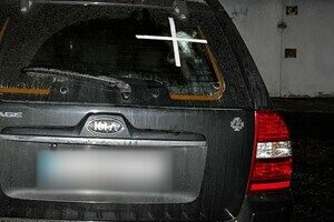 В Одессе две подруги на заказ поджигали автомобили