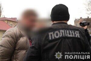 Поездом на запад Украины, а оттуда &ndash; за границу: в Одессе разоблачили переправщика уклонистов