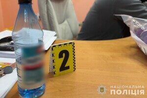В Одессе две подруги на заказ поджигали автомобили