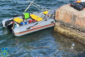 В Румынию на резиновой лодке: в Одесской области разоблачили переправщика мужчин за границу