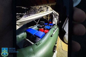 В Румынию на резиновой лодке: в Одесской области разоблачили переправщика мужчин за границу