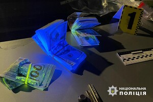 Выезд за границу за 12 тысяч долларов: в Одессе разоблачили переправщиков военнообязанных