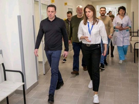 Чудове перетворення амбулаторії: містяни подякували меру Кам’янського Білоусову за модернізацію медзакладу