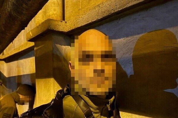 В Одессе преступники под видом работников ТЦК вымогали у людей деньги В Одессе преступники под видом работников ТЦК вымогали у людей деньги