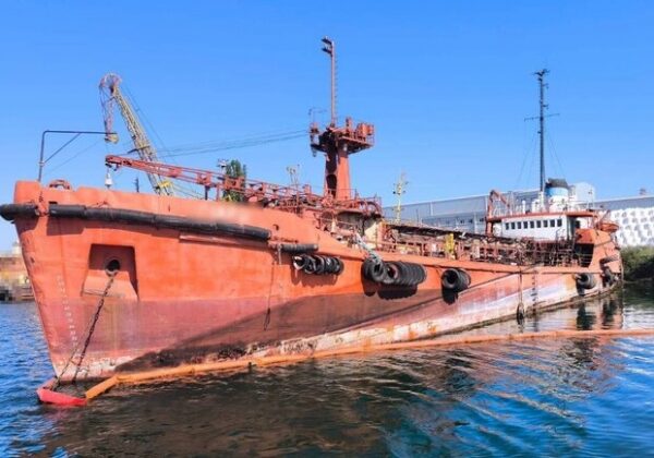 Судовладелицу подозревают в загрязнении нефтепродуктами акватории морского порта в Одесской области