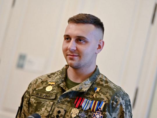 Ворог майже впритул розстріляв його з автомата на Курщині: командир роти розвідки дивом вижив і отримав звання Героя України