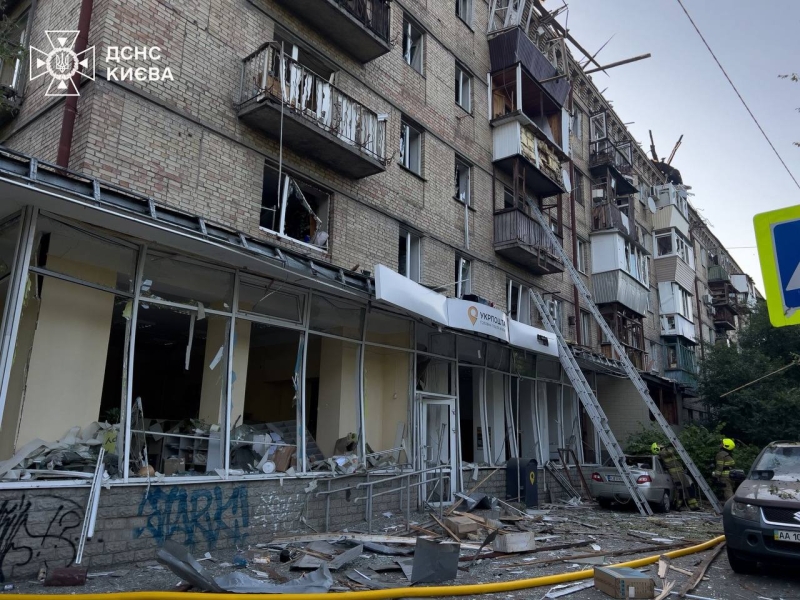 «Чистої води тероризм»: Зеленський відреагував на нічний обстріл України