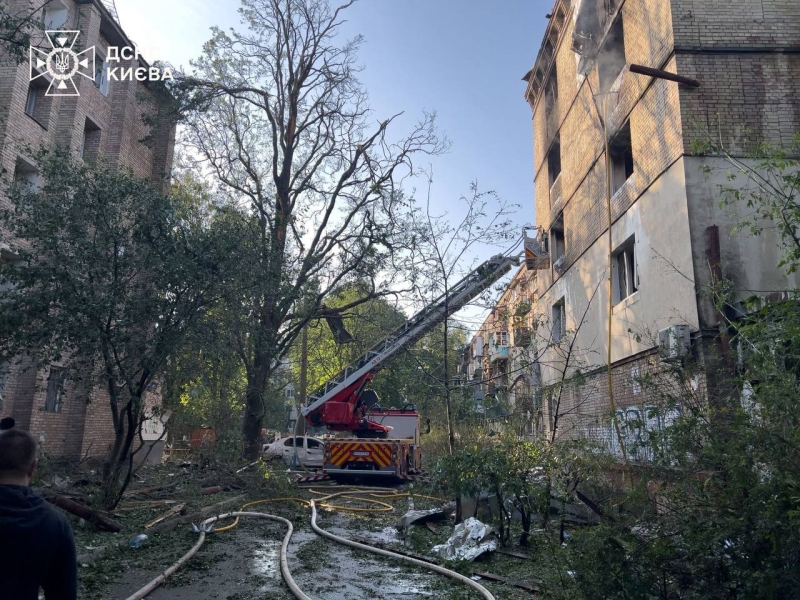 «Чистої води тероризм»: Зеленський відреагував на нічний обстріл України