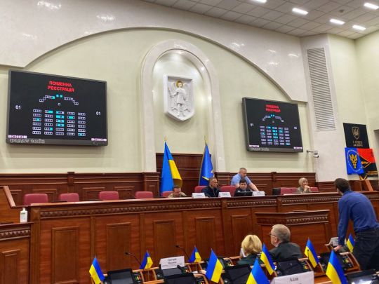 Порошенко пішов на співпрацю з партією влади заради закриття кримінальних справ, — ЗМІ