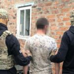 Шпигував за військовими літаками ЗСУ з даху будинку: затримано агента фсб (відео)
