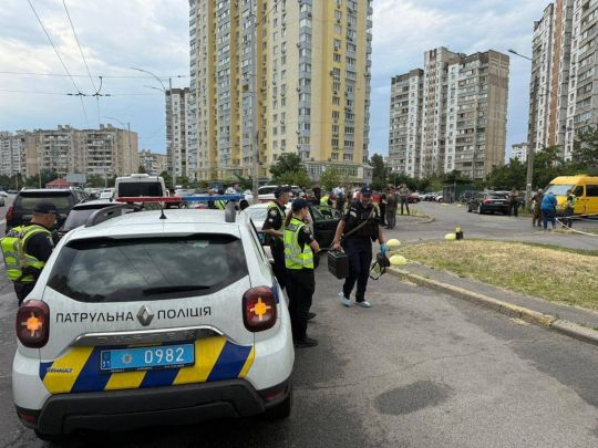 У Києві у власному авто застрелили чоловіка: що говорить поліція