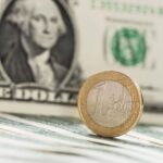 Курс валют в Украине 26 августа 2025: сколько стоит доллар и евро
