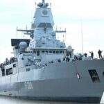 Російський літак пролетів небезпечно низько над військовим кораблем країни НАТО: як відреагував Альянс