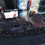 Масштабные протесты «Без королей» против Трампа охватывают США