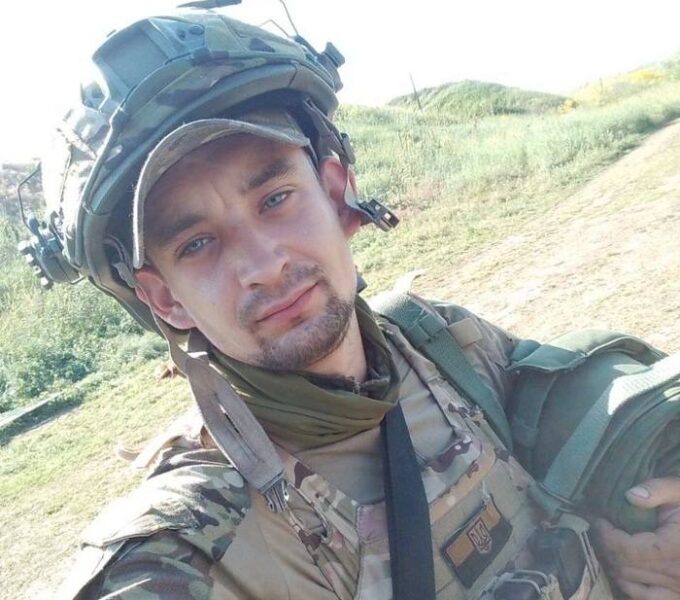 Дізнавшись, що&nbsp;група пішла у&nbsp;розвідку, кинувся за&nbsp;ними, аби не&nbsp;загубились: у&nbsp;бою на&nbsp;Донеччині загинув 27-річний матрос із&nbsp;Полтави