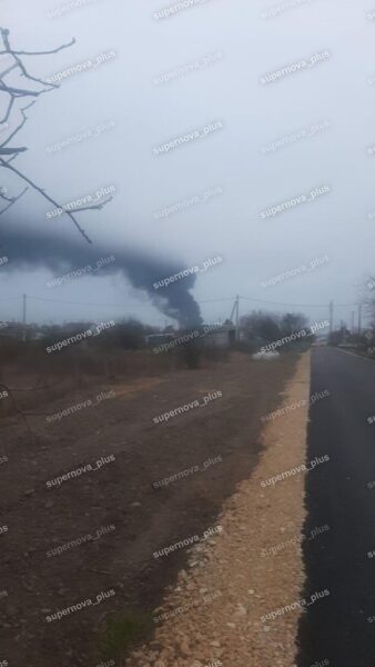 Дрони вдарили по&nbsp;порту рф: Тамань охопила масштабна пожежа, пошкоджено судна й&nbsp;трубопровід (фото)