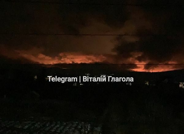 Полум&rsquo;я було видно за&nbsp;кілометри: на&nbsp;Закарпатті палала газова труба (фото, відео)