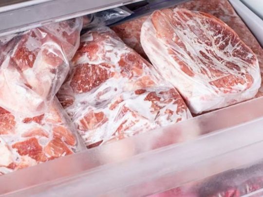 Як&nbsp;розморозити продукти за&nbsp;хвилини: кулінарні лайфхаки, які реально працюють