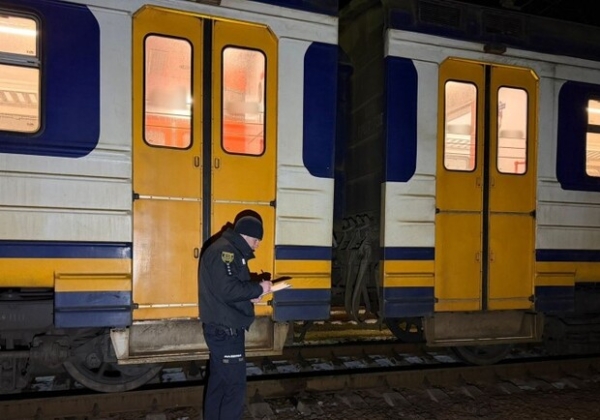 В Одессе на железной дороге погибла 14-летняя девочка: подробности трагедии