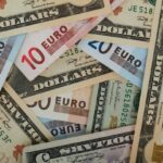 Курси валют в Україні: банкіри радять придивитися до євро