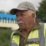 «Мотивують вдячні очі військових»: 66-річний волонтер з Полтавщини вирушив у черговий велотур, аби допомогти ЗСУ